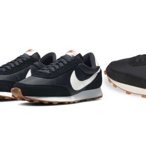 Nike Daybreak Sneaker - black and white